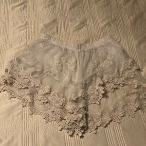 Cream lace shorts